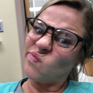 Meet your Posher, Whitney